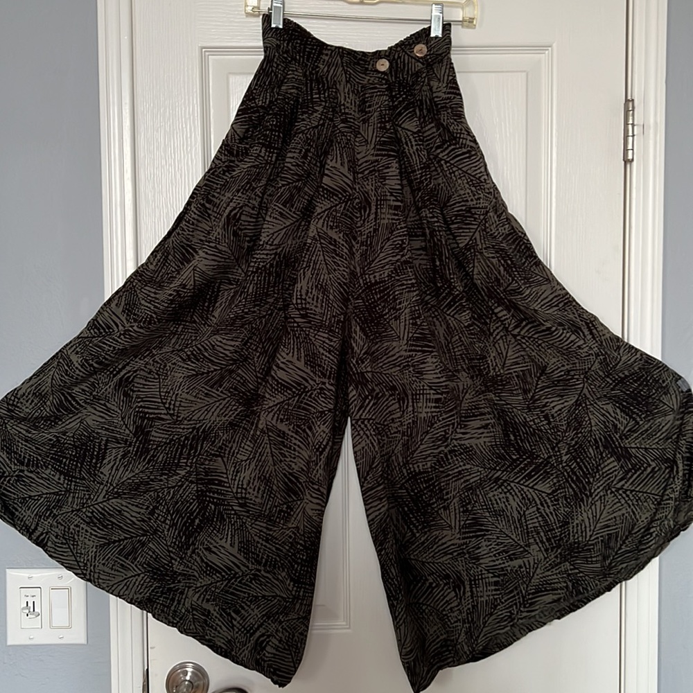 Fun pants - Picture 2 of 5